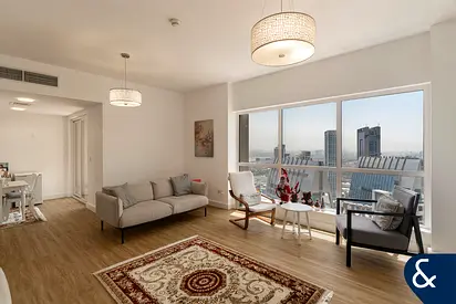 Vacant | High Floor | Upgraded
