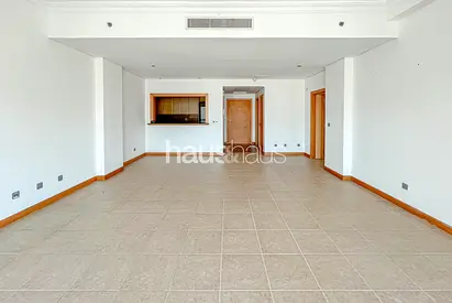 Park View | Vacant Soon | Close to Mall