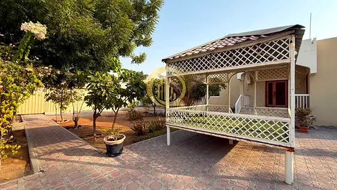 House for sale in the Al-Shahba area; land area is 12,000 square feet; prime location.