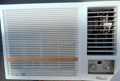 Window air conditioner unit - good working condition