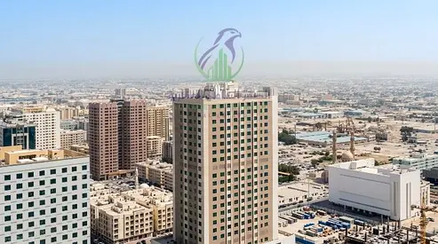 ارخص 3 غرف وصالة للايجار في التعاون على مخرج دبي باركينغ مجاني غرفة ماستر غرفة خادمة أو استور مساحات واسعة وموزع كبير ودفعات مرنة