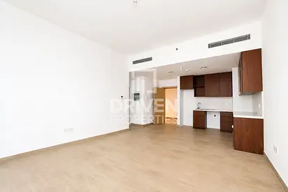 Ready to move in | Low Floor | Prime Location