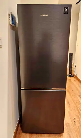 New model Samsung bottom fridge frazeer