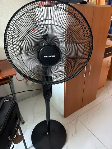 2 Hitachi pedestal standing fan - good working condition