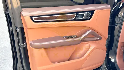 صورة مصغرة 16 لـ 2023 Porsche CAYENNE