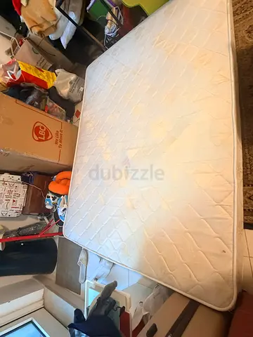 Single mattress in used good condition