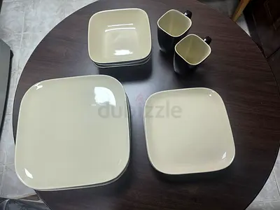 Dinner set - serves 6 people