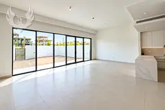 Single Row | 4 Bed + Maids | Handover October