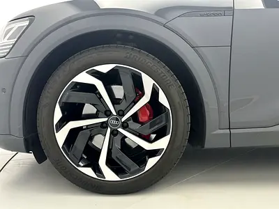2024 AUDI E-TRON — миниатюра 6
