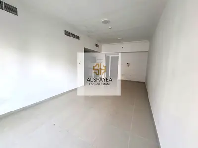 Vacant | High Floor | Near Metro
