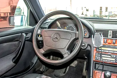 1998 Mercedes-BENZ C-CLASS — фото 12