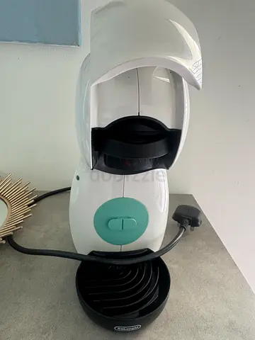 Used DeLonghi Single-Serve Coffee Machine - Compact and Works Well
