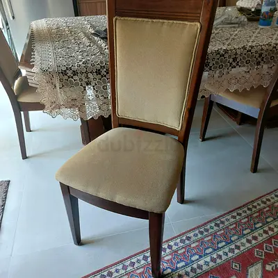Home center Dining Table + Chairs 400 aed