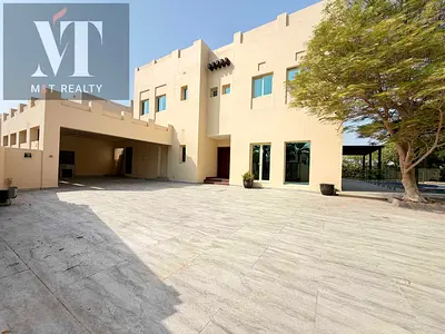 Luxury Villa | Full Lake View | Pool | Upgraded E1