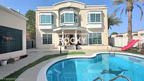 Spacious 5BR Villa | Private Pool | Maid’s Room | Compound Pool | Al Safa 2