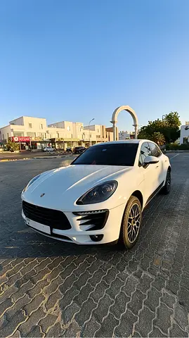 Porsche Macan Standard 2018 | GCC Specs
