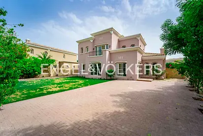 Landscaped | Spacious | Single Row | Vacant