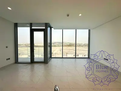 Bright & Spacious | Vacant Now | Balcony