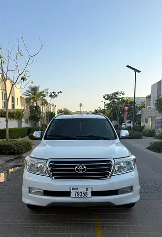 Pristine Toyota Land Cruiser GXR 2010 | GCC Specs | Well Maintained