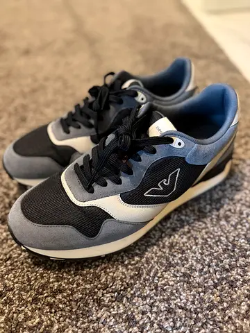 Emporio Armani Casual men's sneakers - size not specified, good condition