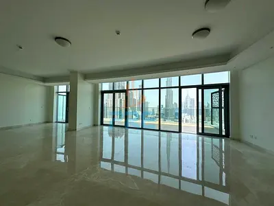 Modern 5-Bedroom | Burj Khalifa & Downtown Views | Prime Location