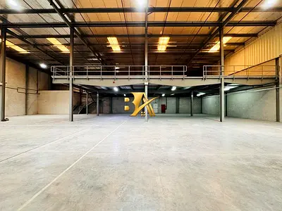 INSULATED ROOF| MEZANNINE | LOADING BAY