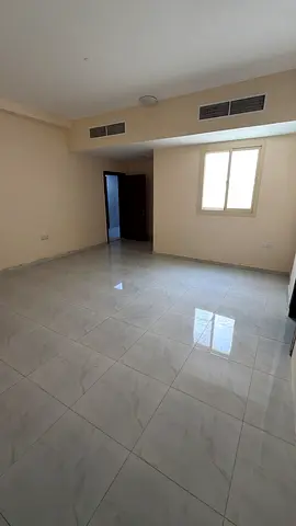 عجمان | 3 غرف وصالة ببلكونتين | غرفة ماستر | 2 حمام | ليوارا 2 | 63,000 درهم