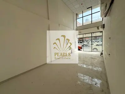 محل تجاري للإيجار السنوي في عجمان النعيمية 2، أول ساكن في بناية جديدة، يتميز بموقع ممتاز وحيوي، الإيجار 45,000 درهم، الدفع على 4 دفعات، والتأمين شيك