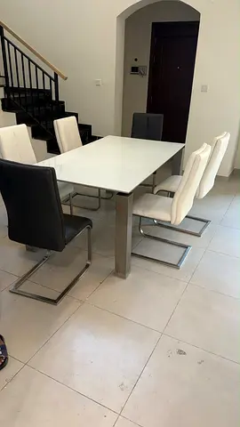 Dinning table