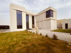 Contemporary Interiors I Brand New I Spacious Living