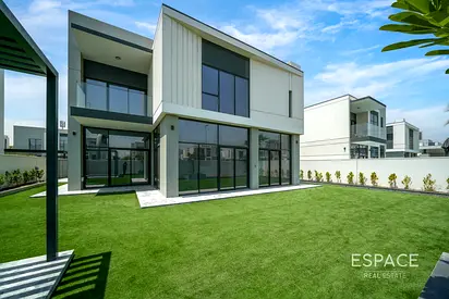 Single Row | Type A Large | Landscaped | Vacant