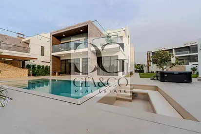 Large Corner Plot | Private Pool | Golf Course View