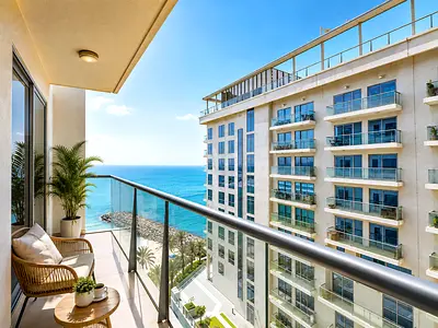 Exclusive | Partial Sea View | Vacant