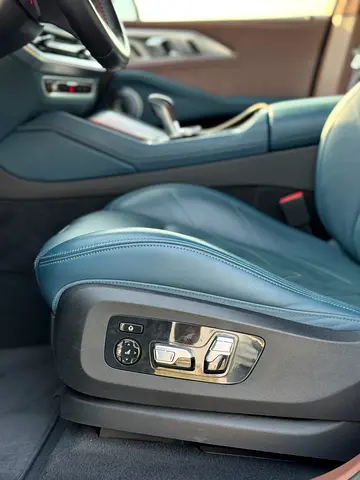 2024 BMW XM photo 9