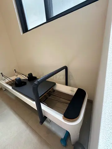 AlLEGRO 2 Pilates Reformer Machine in Good Condition. Rarely Used