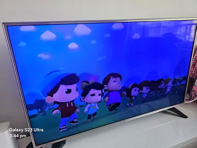 LG Smart LED TV for sale