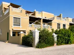 GOLF COURSE VIEW - PRIVATE POOL - WELL MAINTAINED