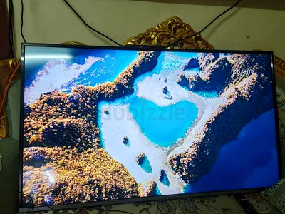 55-inch UHD Smart TV (4K) in good working condition
