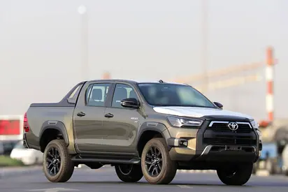 HILUX V6 AT MLM 2026 - For Export