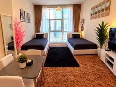 🏙️✨ Looking for a Roommate – Cozy Downtown Dubai Living ✨🏙️
