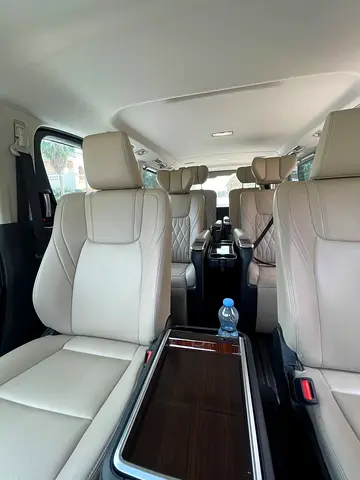 صورة 11 لـ 2020 Toyota GRANVIA