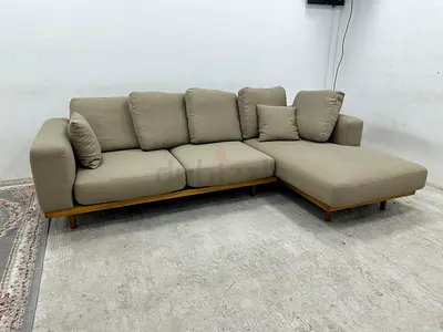 Looks like new condition west elm lshape sofa