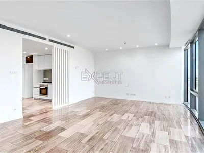 Modern Apartment | Canal View | Vacant and Ready