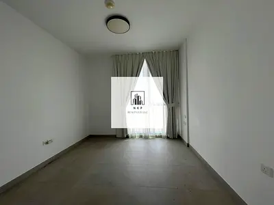 Spacious lavish 2bedroom | Close kitchen | Amenities | Pool & gym