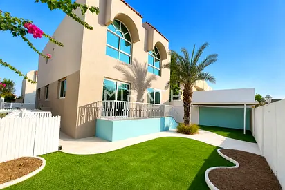 4-Bedroom Villa for Rent | Umm Suqeim 1 | Shared Pool