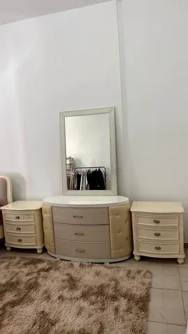 Classic French Style Bedroom Set — King Bed, Dresser with Mirror & 2 Nightstands