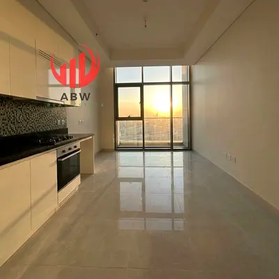 Vacant | Premium Amenities | Don't Miss Out