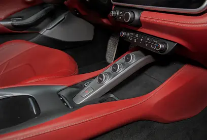 2019 Ferrari PORTOFINO — миниатюра 11