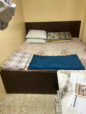 King size bed with mattress mint condition