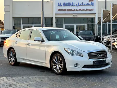 Infiniti Q70_2017_GCC